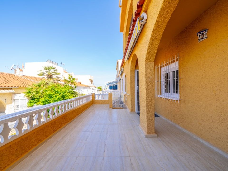 Casa adosada en La Marina, Alicante - foto 5